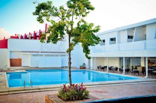 Cancun Bay Resort courtyard pool