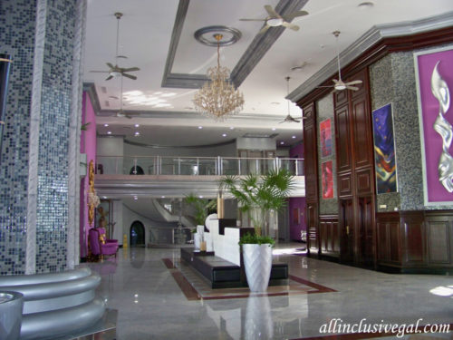 Riu Palace Mexico lobby area