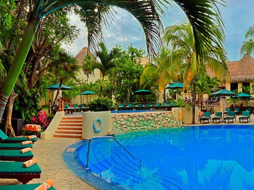 Royal Club pool, courtesy Occidental Resorts