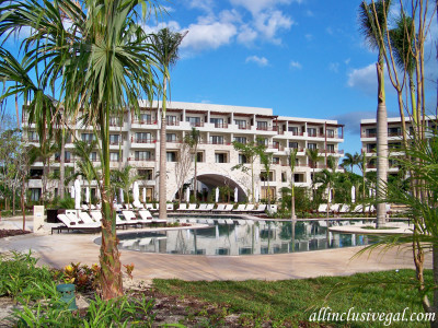 Secrets Akumal Resort Review | allinclusivegal