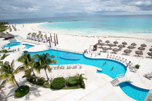 Krystal Cancun main pool