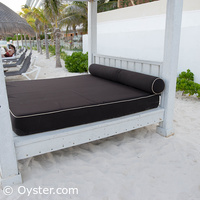 Krystal Grand Punta Cancun beach Bali bed
