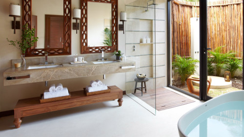 Viceroy Riviera Maya bathroom with soaker tub
