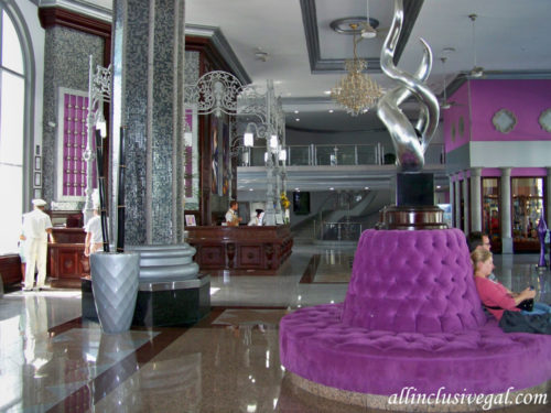 Riu Palace Mexico lobby