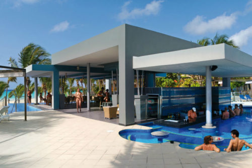 Riu Yucatan swim-up bar