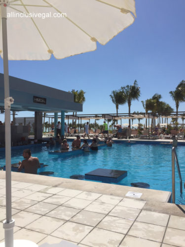 Hotel Riu Dunamar pool