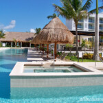 Jacuzzi at the other main pool
