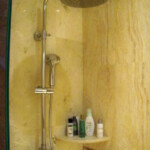 Jr. Suite shower-only