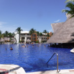 Barcelo Maya Palace pool and swim-up bar