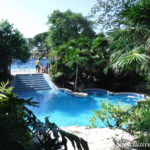 Iberostar Tucan/Quetzal swim-up pool and bar